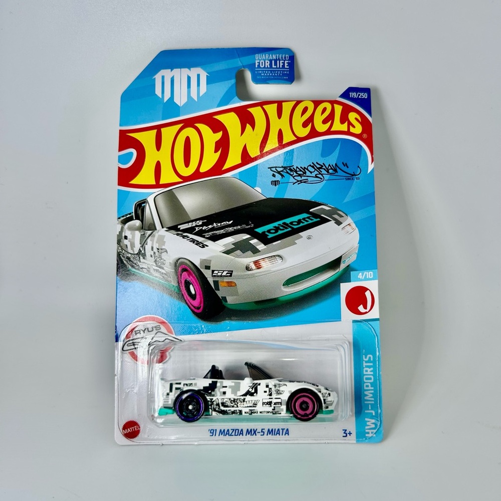 Hot Wheels HW J-Imports 4/10 '91 Mazda MX-5 Miata 119/250 White 2021 Mad Mike